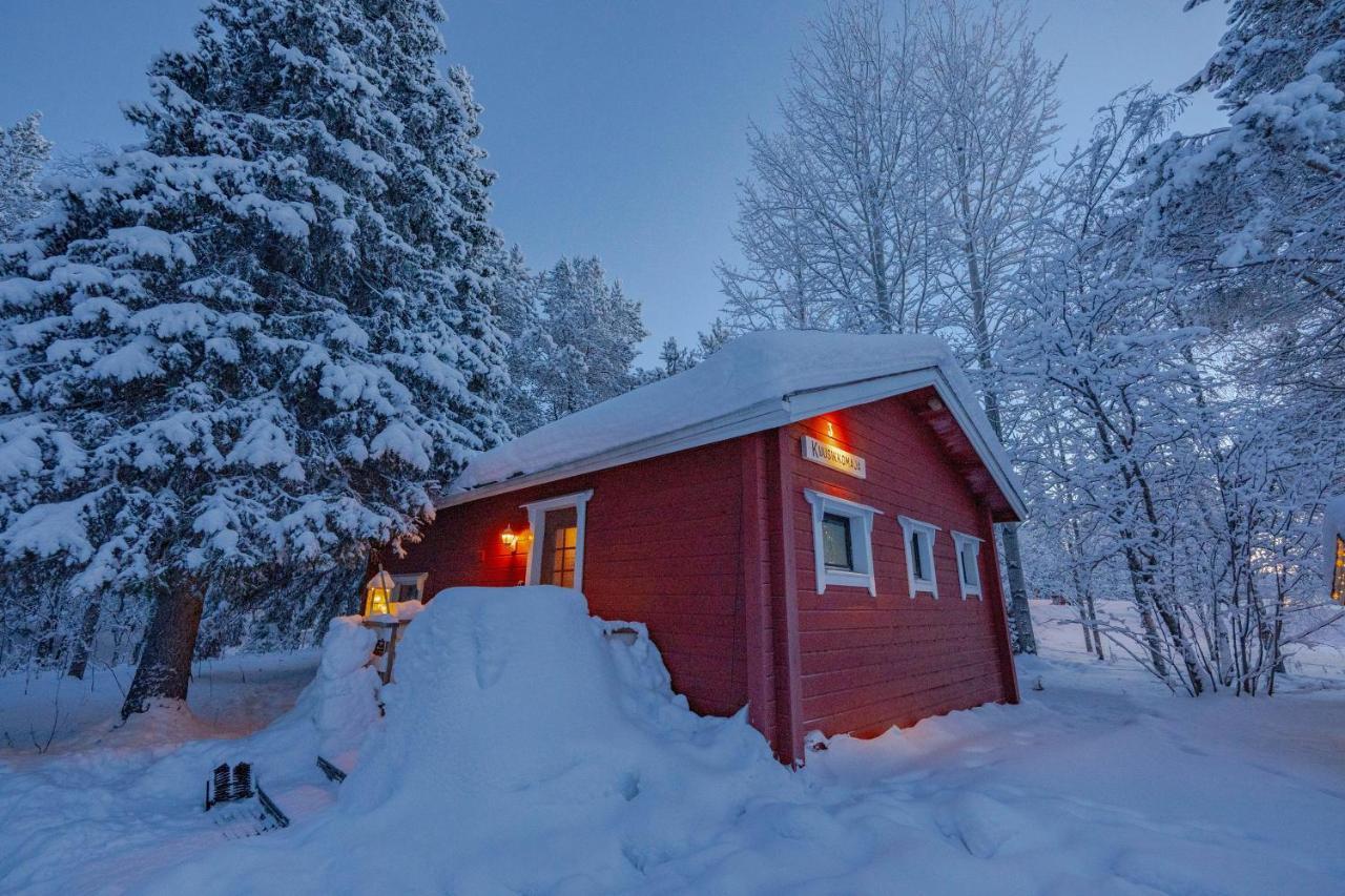 Yllaeksen Yoepuu Villa Akaslompolo Bagian luar foto