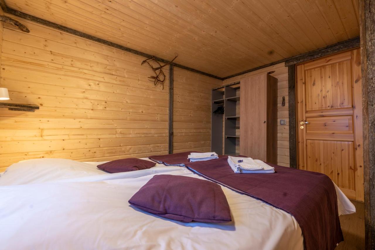 Yllaeksen Yoepuu Villa Akaslompolo Bagian luar foto