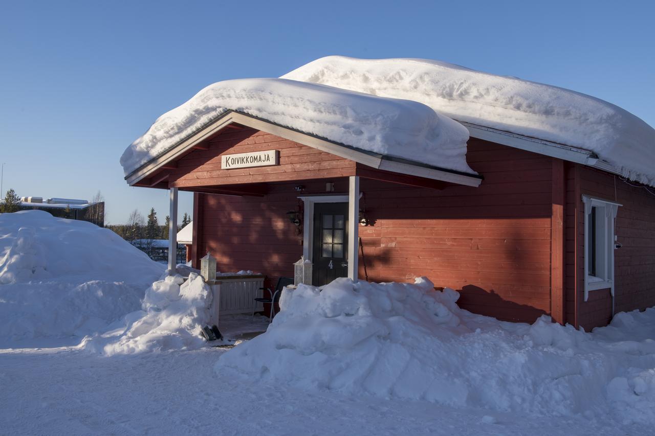 Yllaeksen Yoepuu Villa Akaslompolo Bagian luar foto