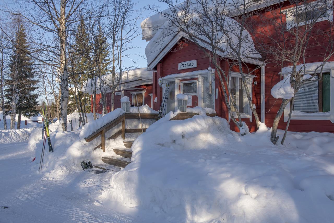 Yllaeksen Yoepuu Villa Akaslompolo Bagian luar foto