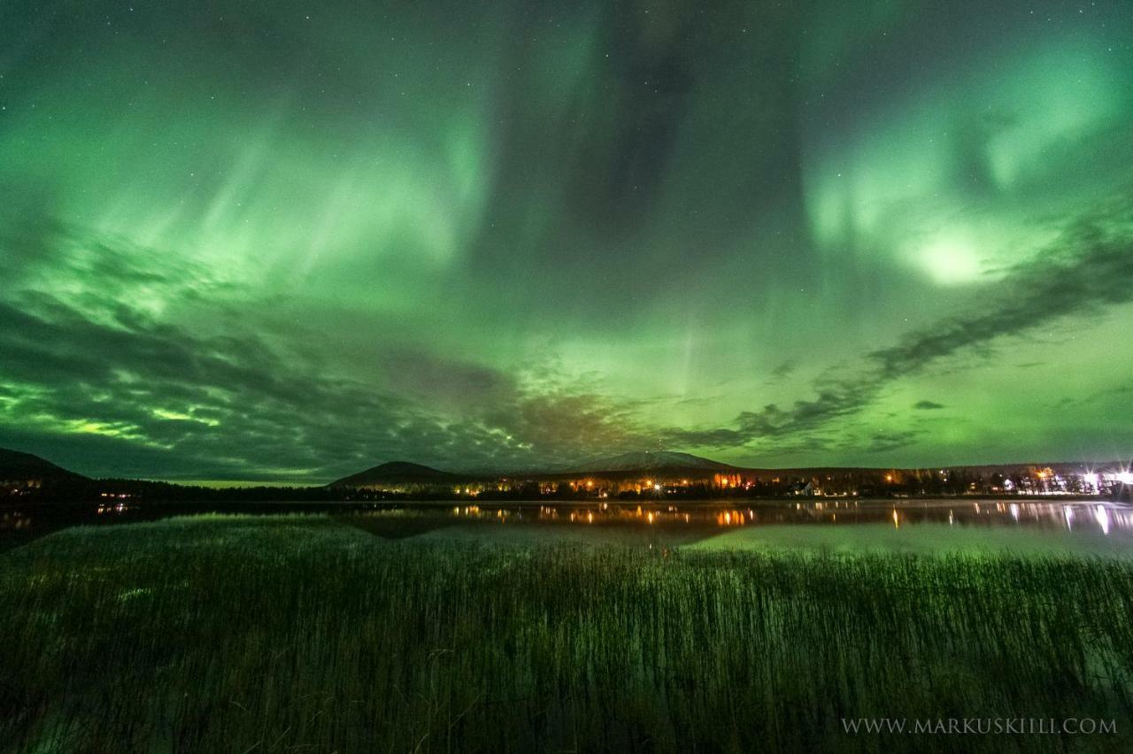 Yllaeksen Yoepuu Villa Akaslompolo Bagian luar foto